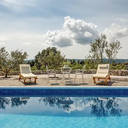 Villa Vila Olimp Nerezisca